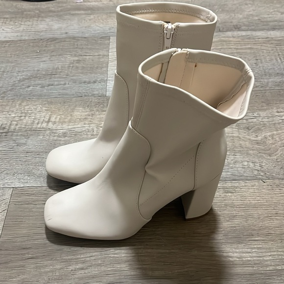 A New Day Tan Boots - Picture 4 of 5